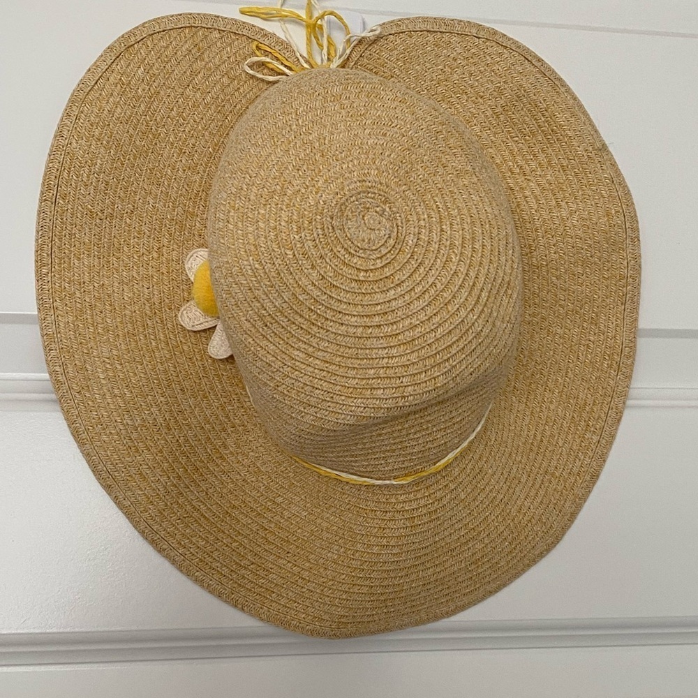 Stylish Straw Sun Hat with Yellow Flower Woven Paper Coquette Cat & Jack - Picture 2 of 6